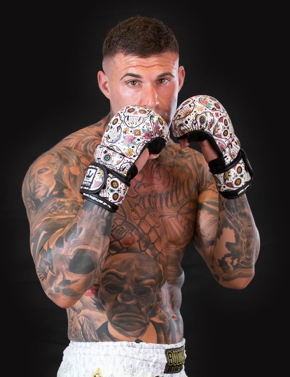 Guanti da competizione amatoriali Epic MMA Buddha Nero | Guantes MMA en  Buddha Fight Wear, image size:1000x1300